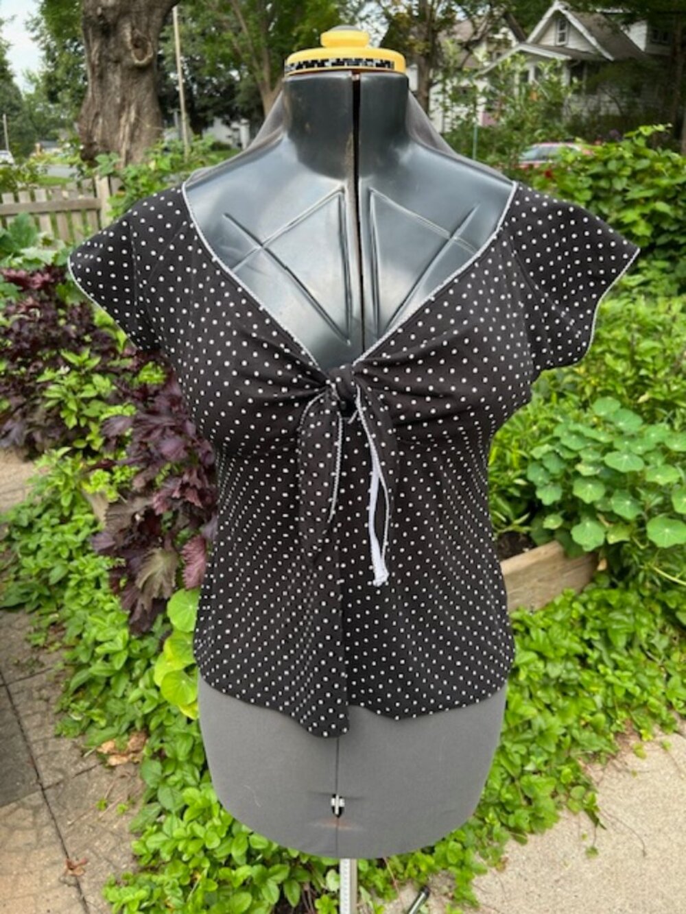 HELL BUNNY Retro Top Black w/White Polka Dots Size XL